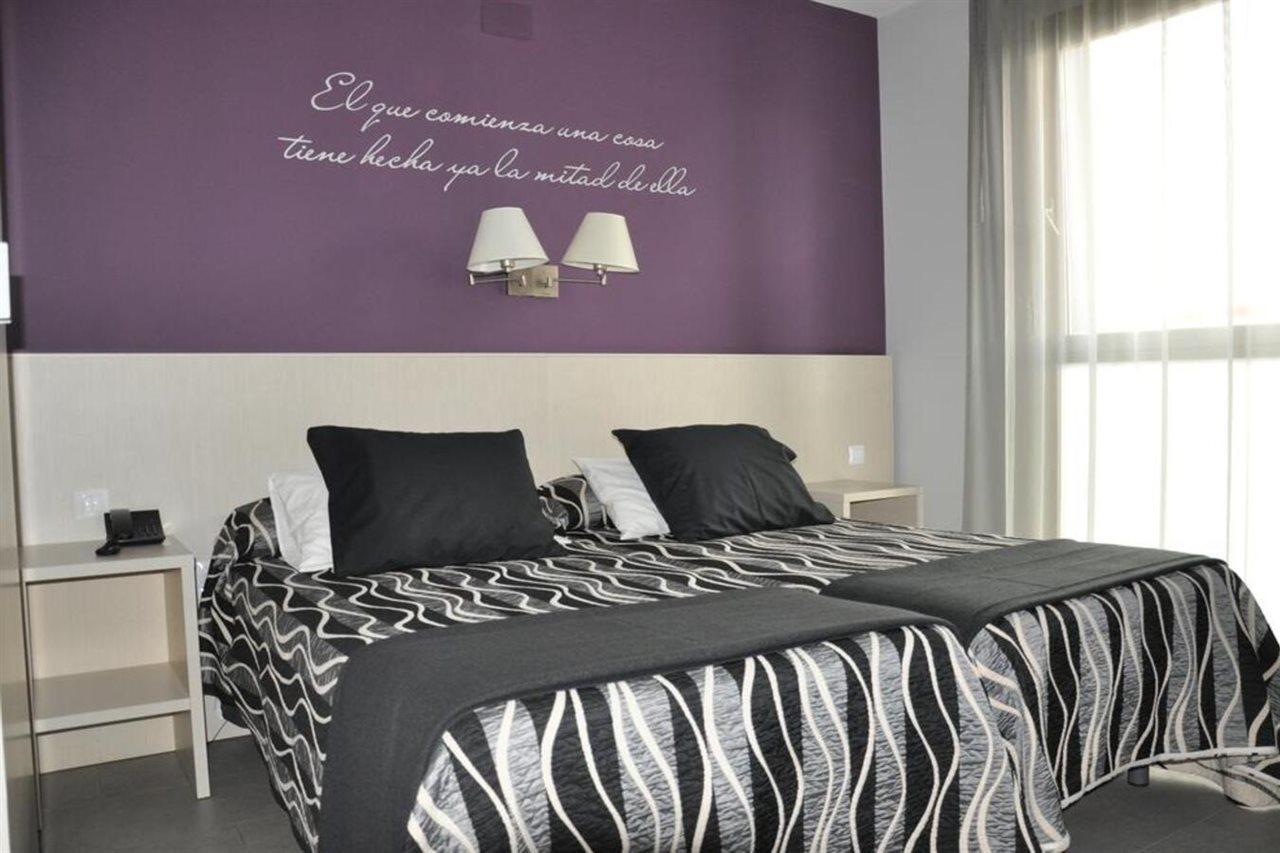 Hotel Hm Alfaro Kültér fotó