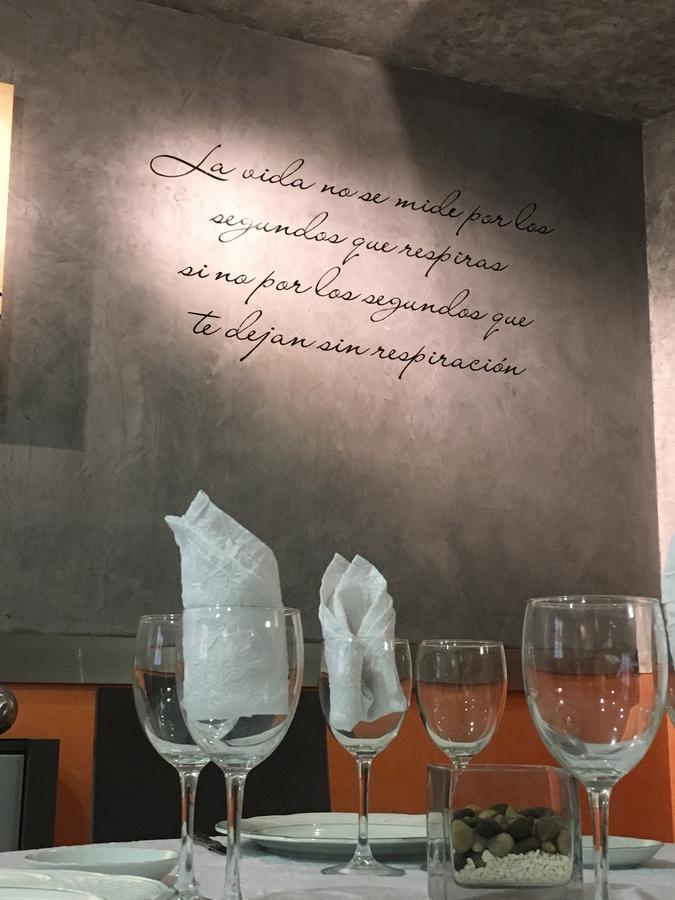 Hotel Hm Alfaro Kültér fotó